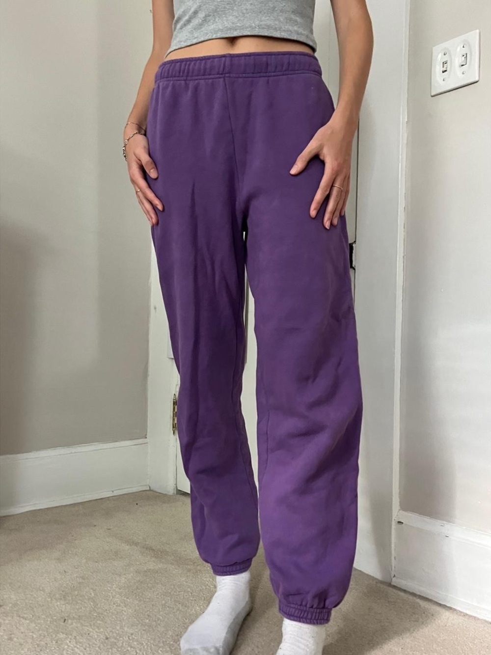 Aritzia TNA Mega Boyfriend Fit Fleece Joggers - Purple